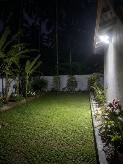 Solux 77 LED Solar Motion Sensor Floodlight with Remote